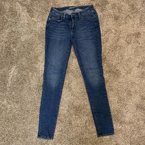 Women’s Universal Thread Jeans